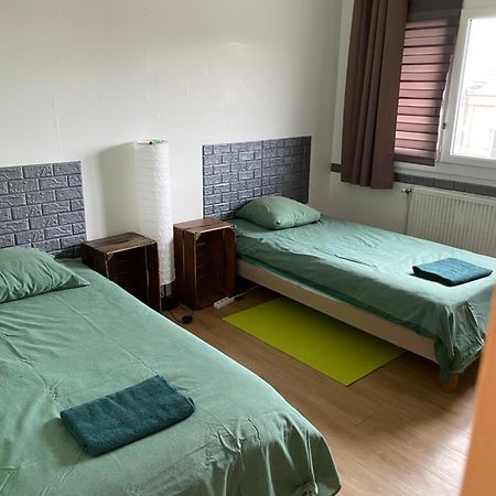 Gite De La Nievre - Centre Ville-2E Etage Flixecourt Dış mekan fotoğraf