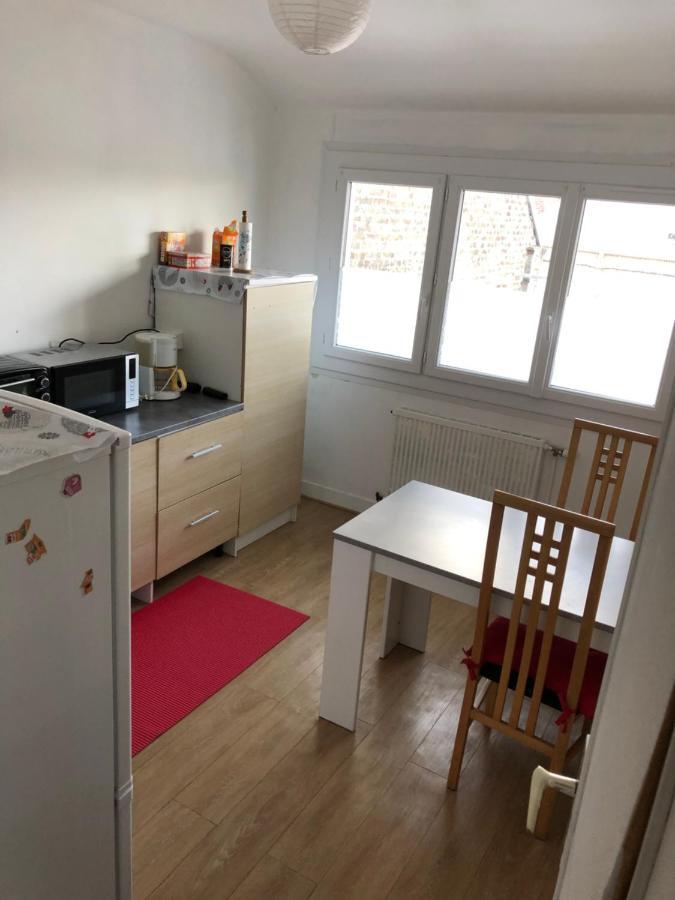 Gite De La Nievre - Centre Ville-2E Etage Flixecourt Dış mekan fotoğraf